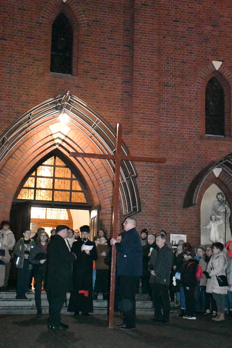 Droga Krzyżowa ulicami miasta 6