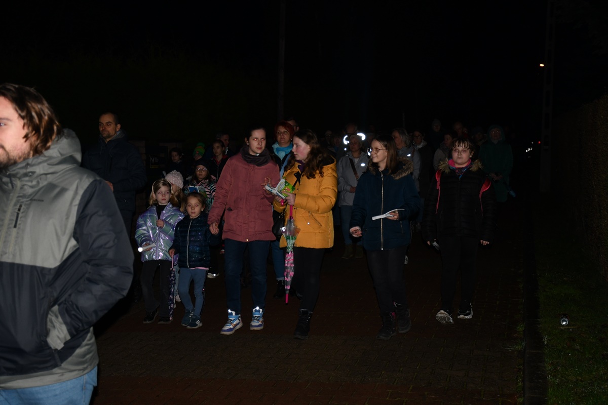 Droga Krzyżowa ulicami miasta 16