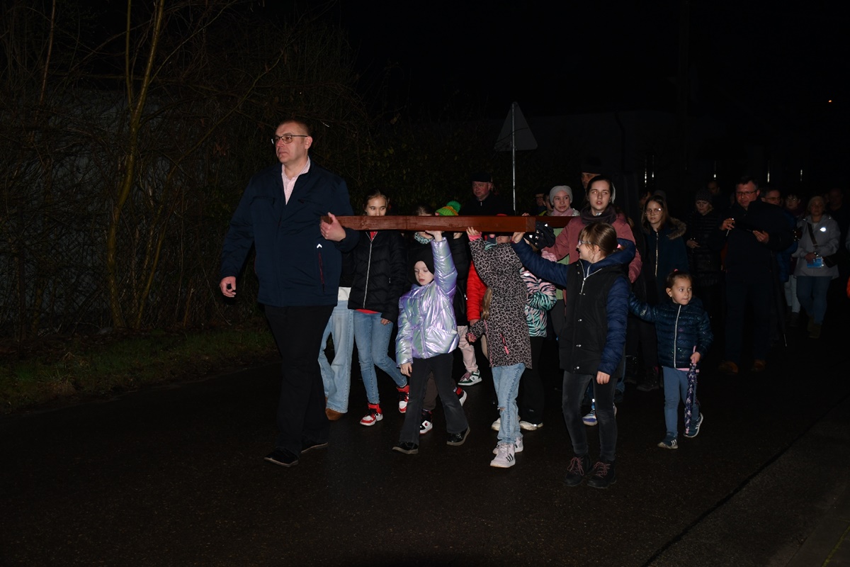 Droga Krzyżowa ulicami miasta 27