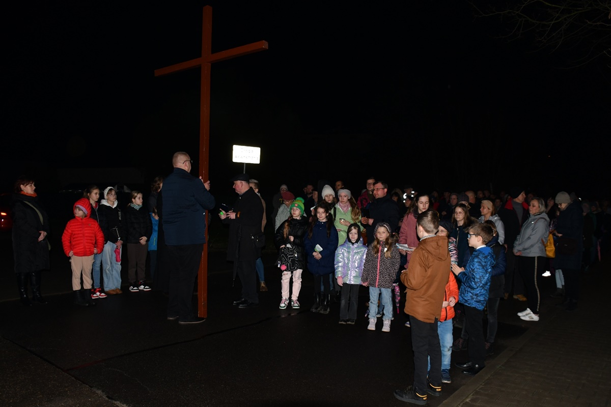 Droga Krzyżowa ulicami miasta 30