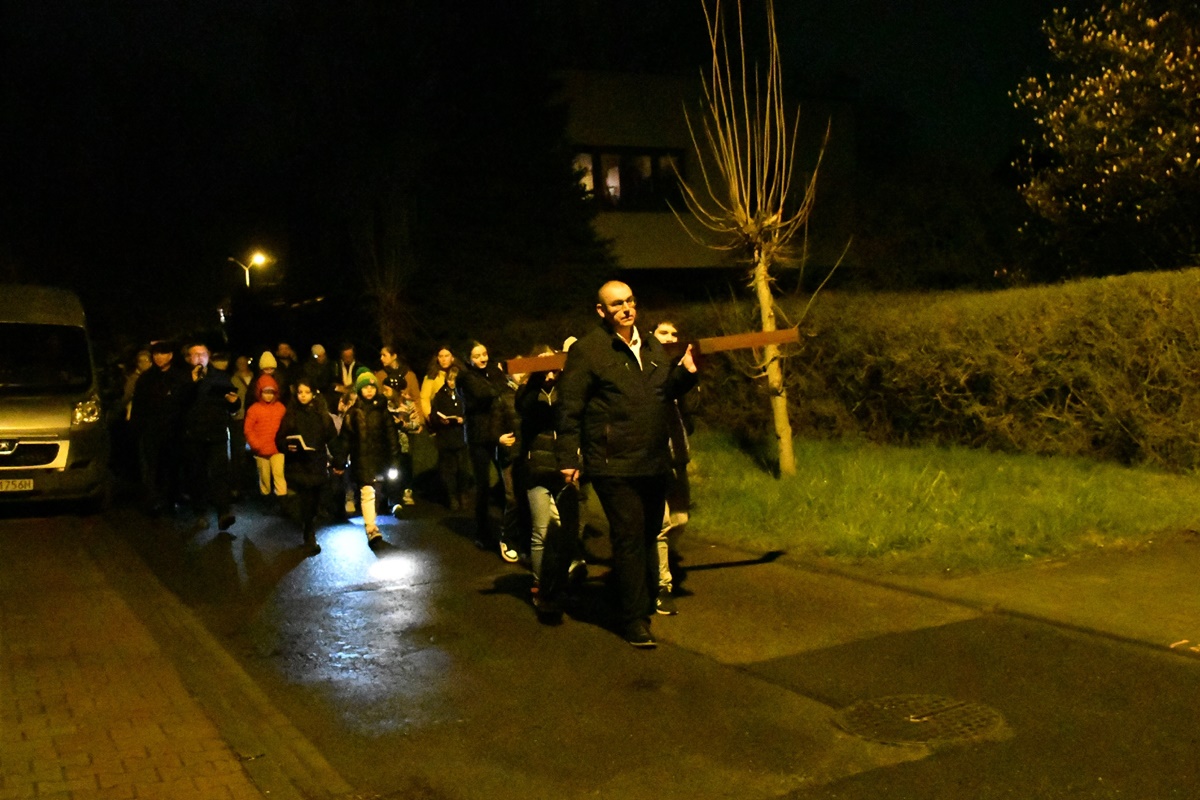 Droga Krzyżowa ulicami miasta 40