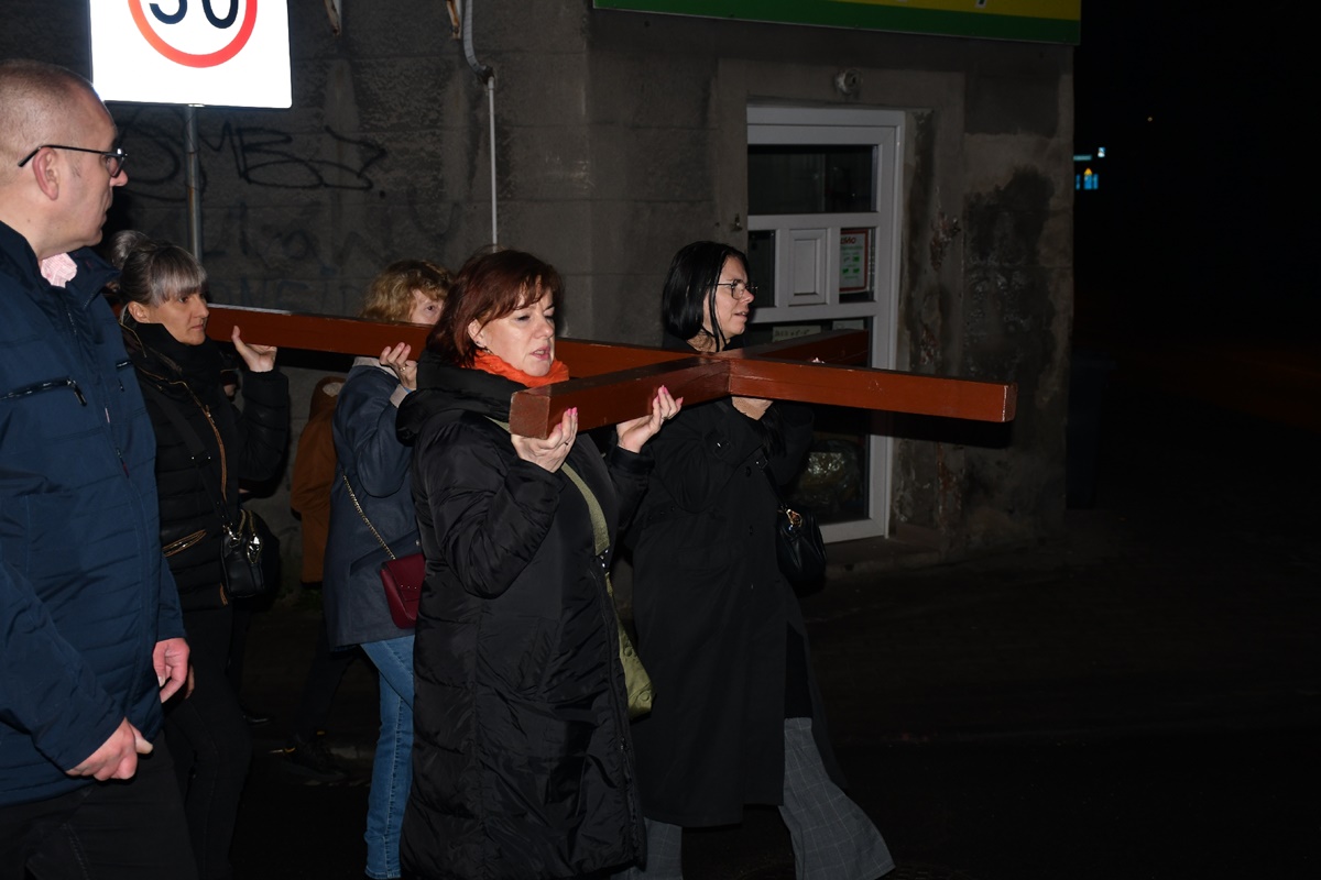 Droga Krzyżowa ulicami miasta 48