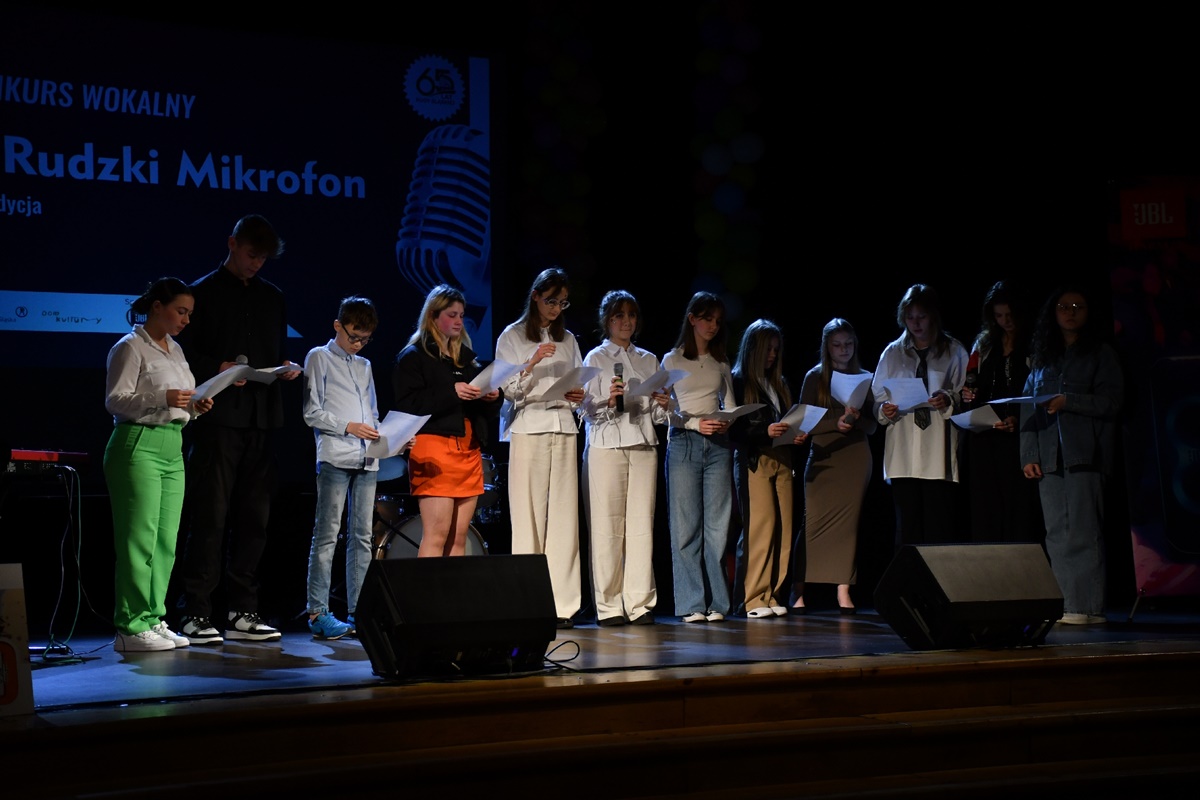 O Rudzki Mikrofon 37