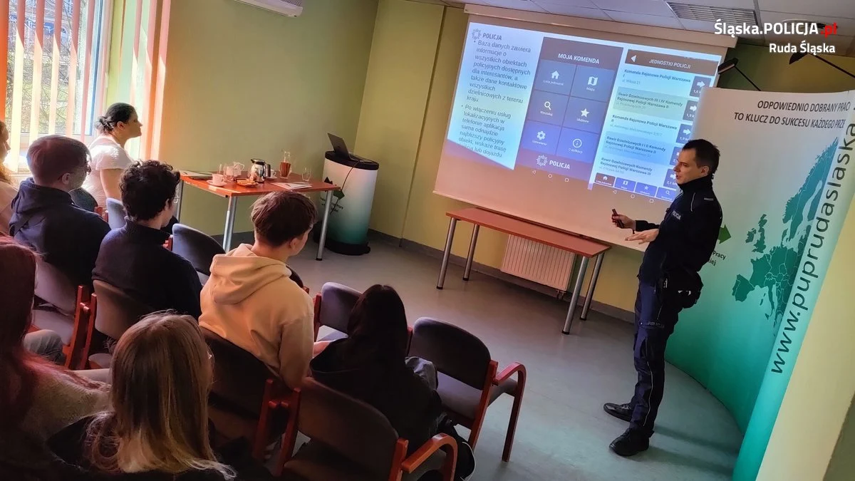 Policjanci w Rudzie Śląskiej ostrzegają uczniów przed handlem ludźmi