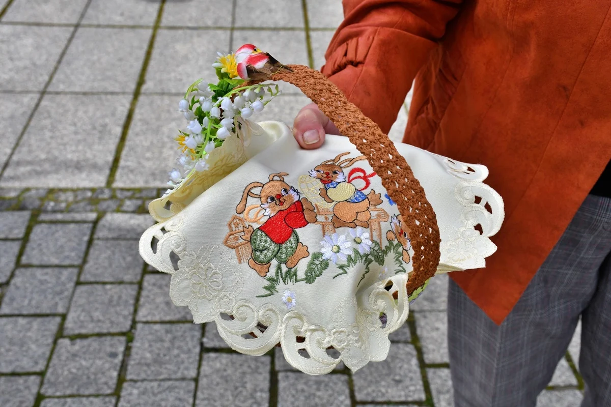 Święcenie pokarmów 73