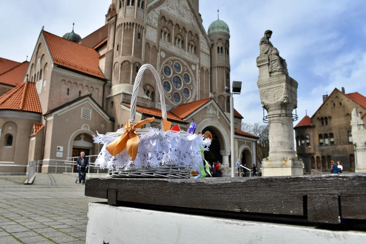 Święcenie pokarmów 76