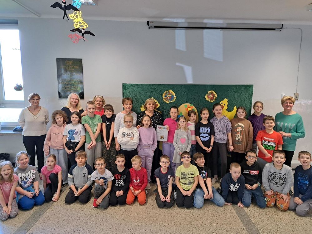 Warsztaty wielkanocne z seniorkami w Zespole Szkolno-Przedszkolnym nr 7