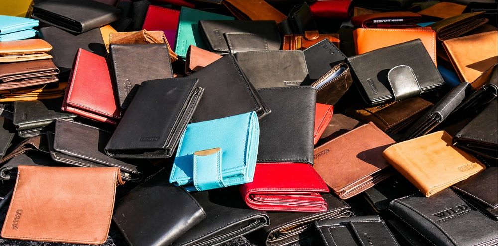 Mieszkaniec Radlina odniósł znaleziony portfel na komisariat