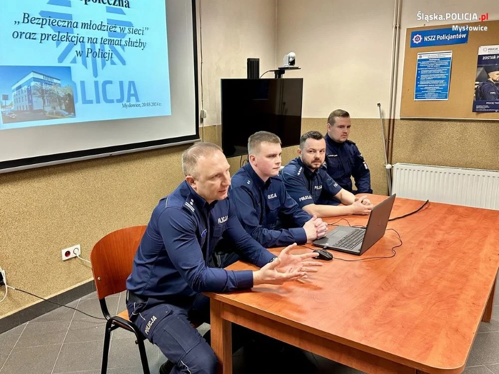 Cyberbezpieczeństwo i służba w policji. Mundurowi mysłowickiej Policji dla uczniów