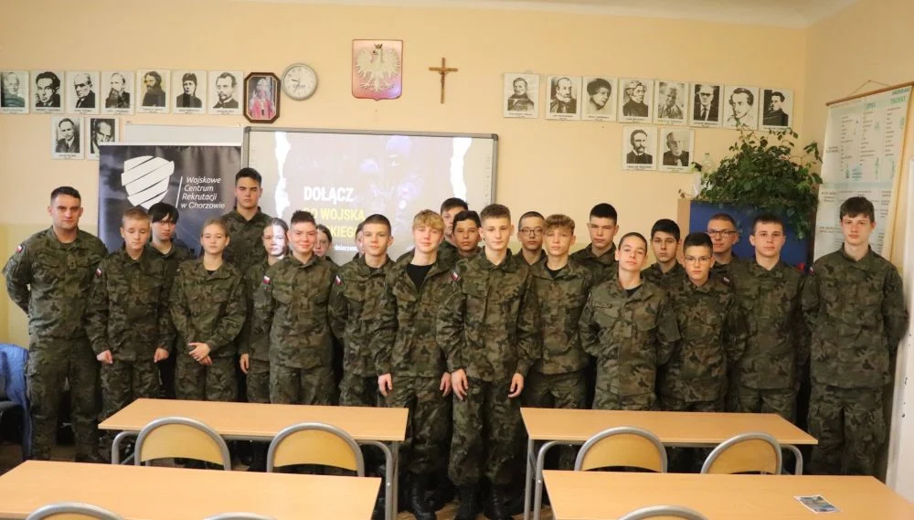 Dofinansowanie z Ministerstwa Obrony Narodowej dla piekarskich klas mundurowych!