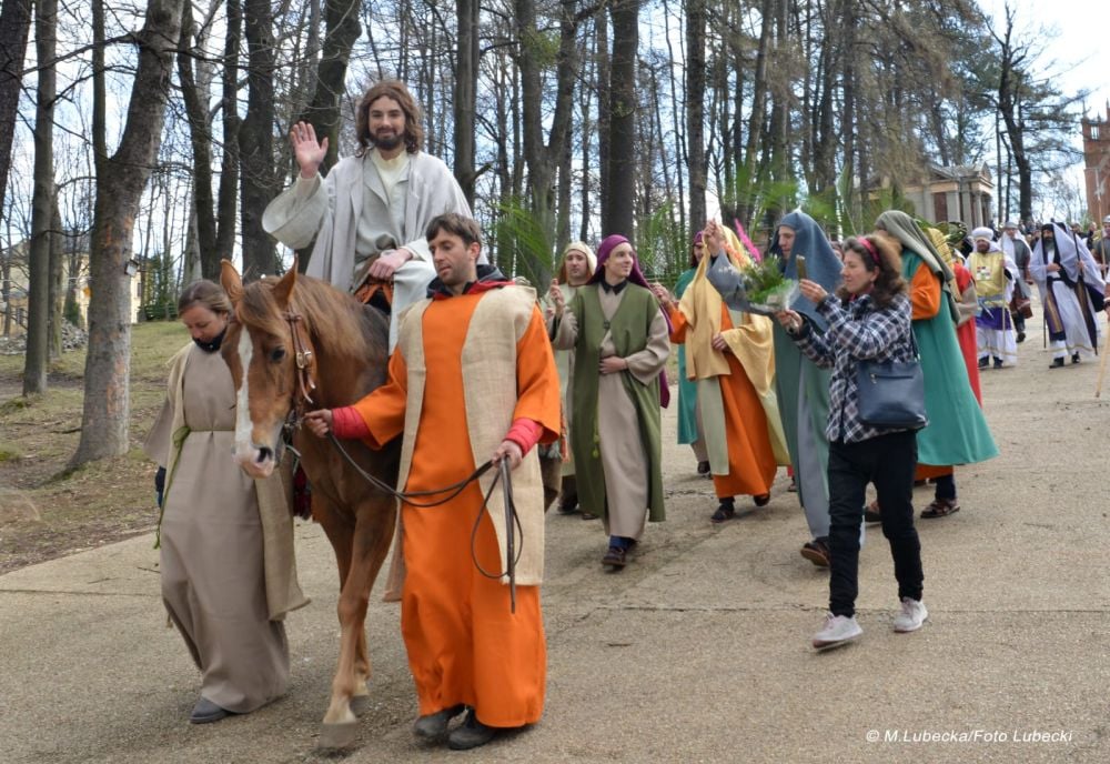 Chwalebne Misterium Męki Pańskiej 2024 w Piekarach Śląskich