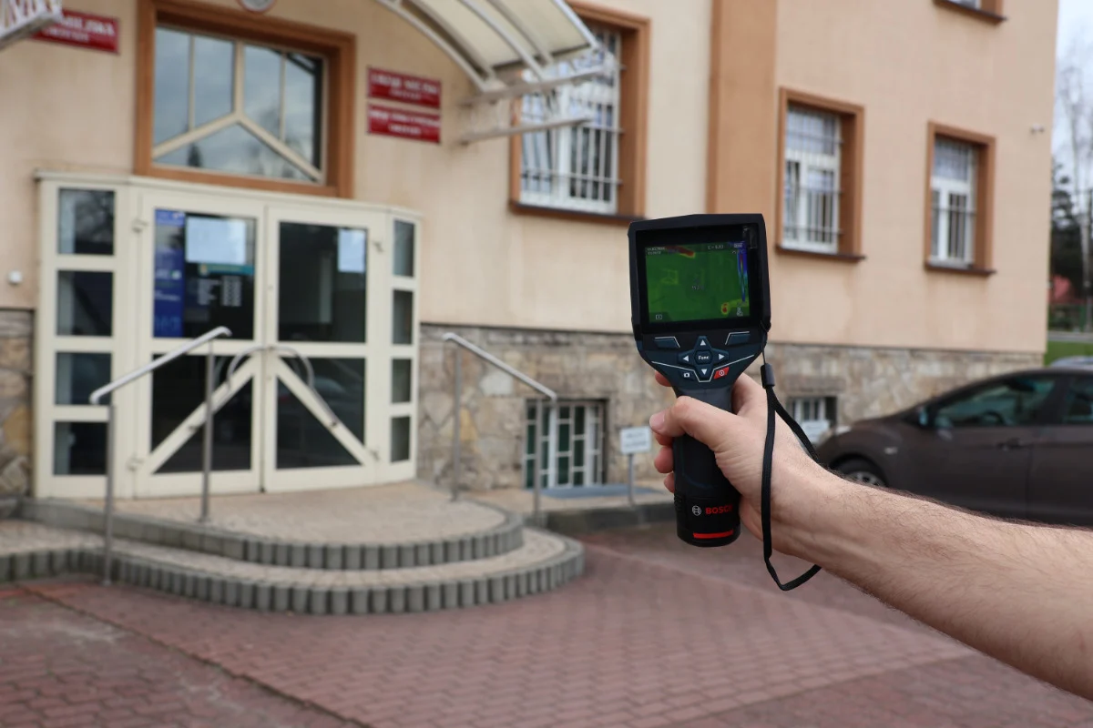 Pomiary domów kamerą termowizyjną