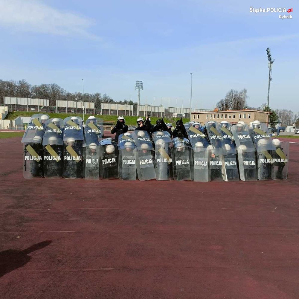 Rybniccy policjanci doskonalili umiejętności na szkoleniu dotyczącym sytuacji zagrożenia