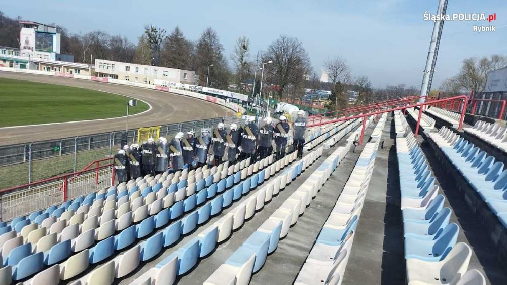 Rybniccy policjanci doskonalili umiejętności na szkoleniu dotyczącym sytuacji zagrożenia
