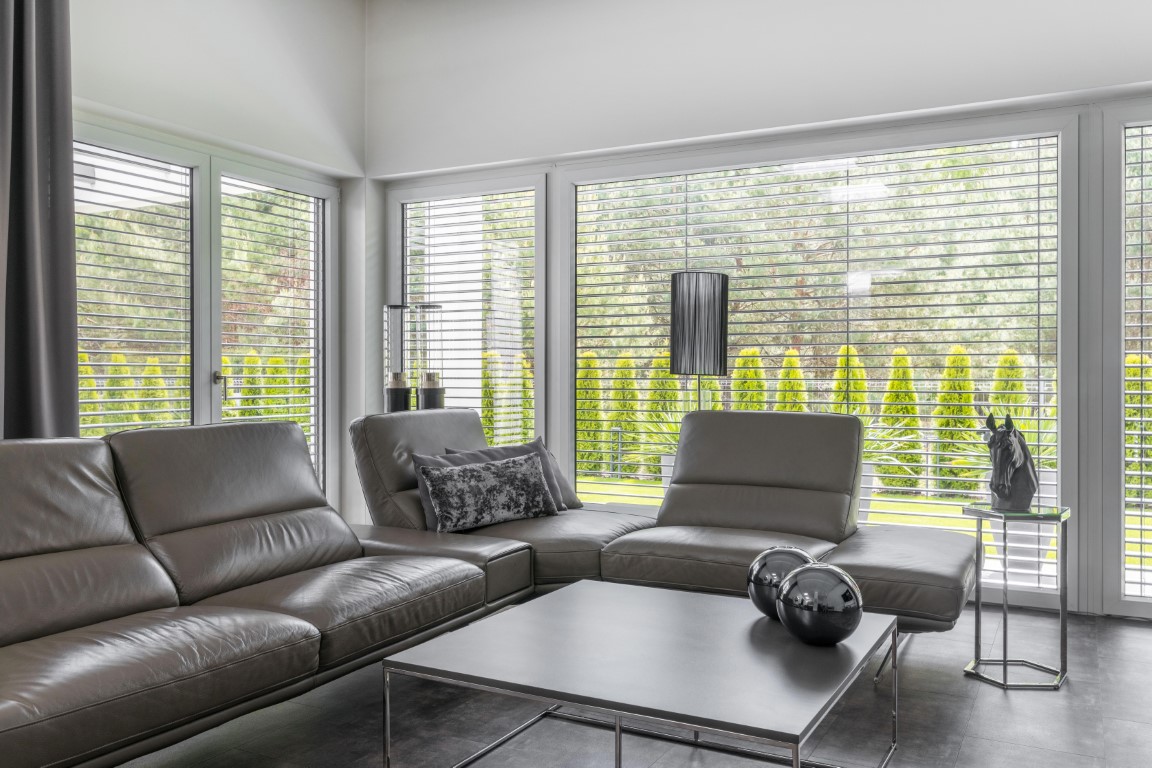 Wybór rolet do nowoczesnego wnętrza - poradnik