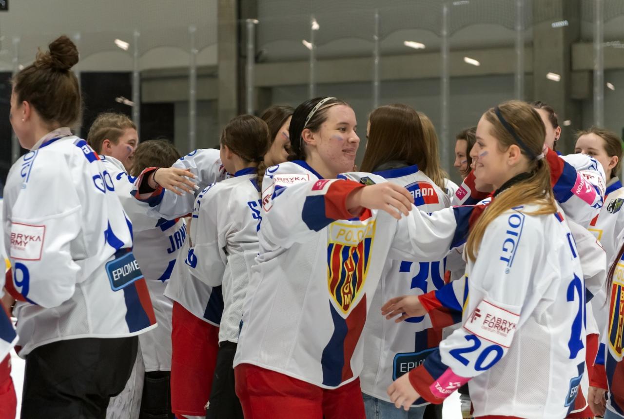 Hokeistki Polonii Bytom mistrzyniami Polski 18
