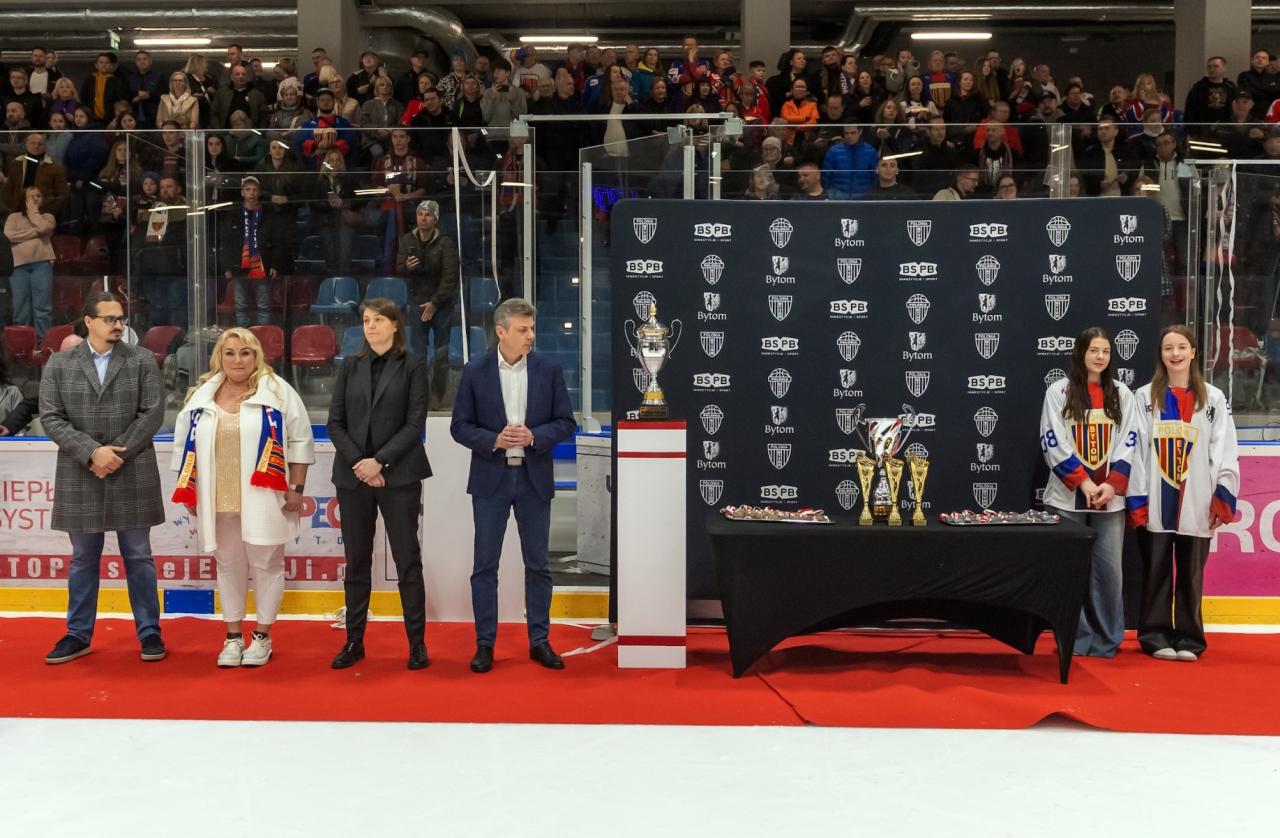 Hokeistki Polonii Bytom mistrzyniami Polski 24
