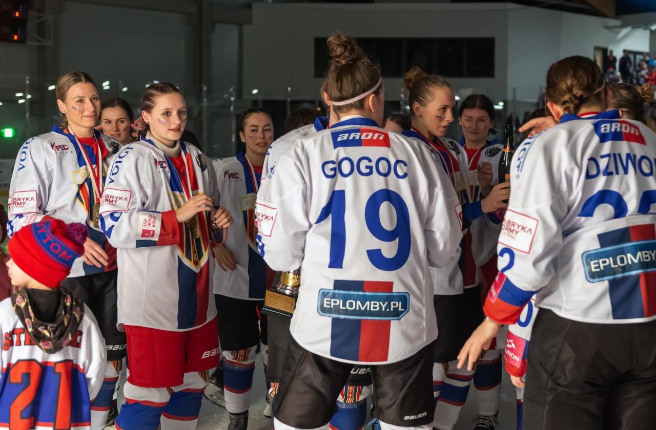 Hokeistki Polonii Bytom mistrzyniami Polski 38