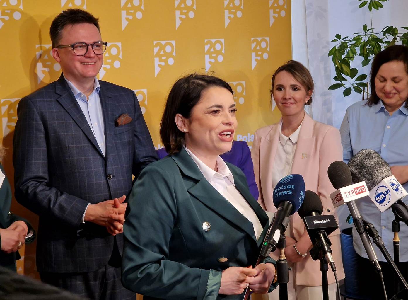 Hołownia wsparł kandydaturę Kariny Wojtusiak