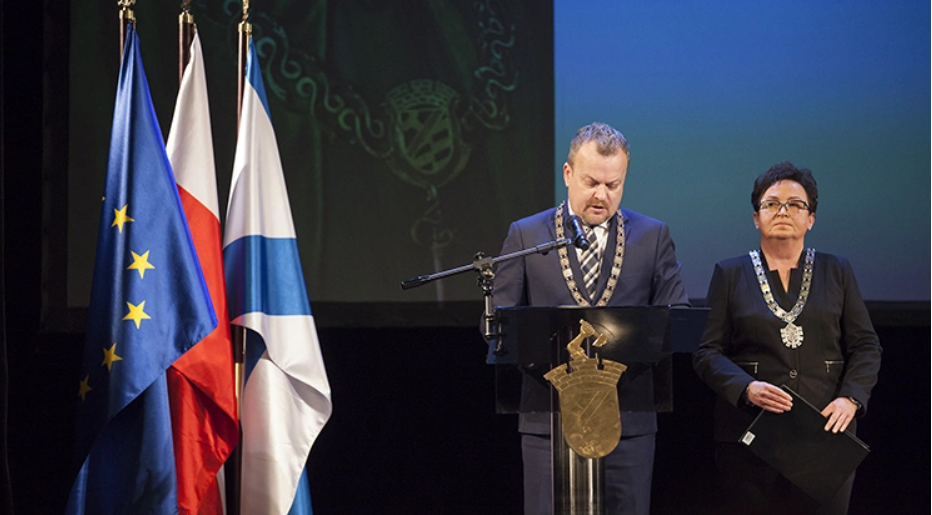 Wyjątkowa sesja Rady Miejskiej. Prezydent Sosnowca nadał honorowe obywatelstwa