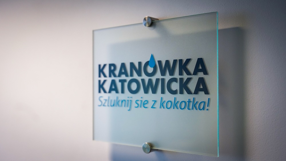 Dlaczego warto pić wodę z kranu? O roli Katowickich Wodociągów w dbaniu o jakość wody