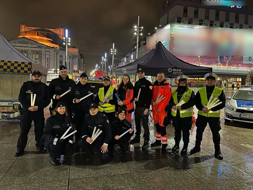 "Świeć przykładem – noś odblaski" na katowickim Rynku