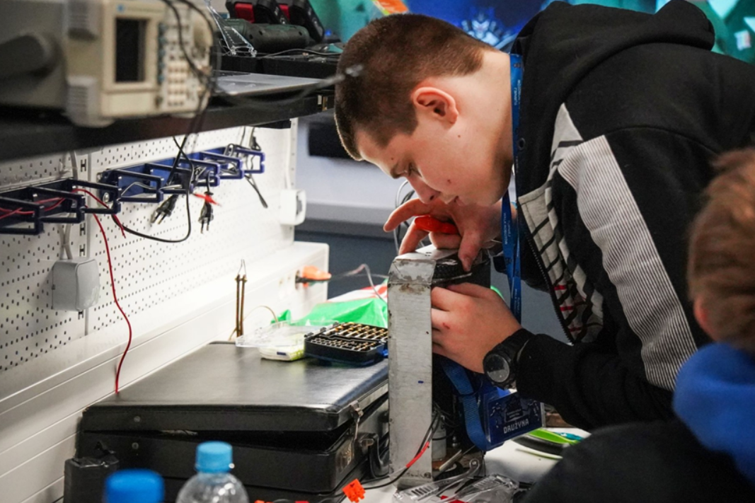 Walka robotów w Katowicach. II edycja wydarzenia dla uczniów z województwa