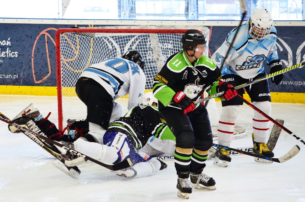 Z zamiłowania do hokeja na lodzie. Mistrzostwa Polski Amatorów 50+