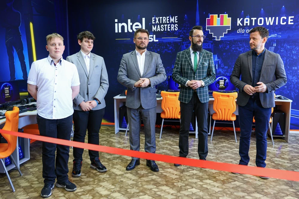 Nowoczesna pracownia komputerowa za zwycięstwo w Esportowej Lidze Szkół