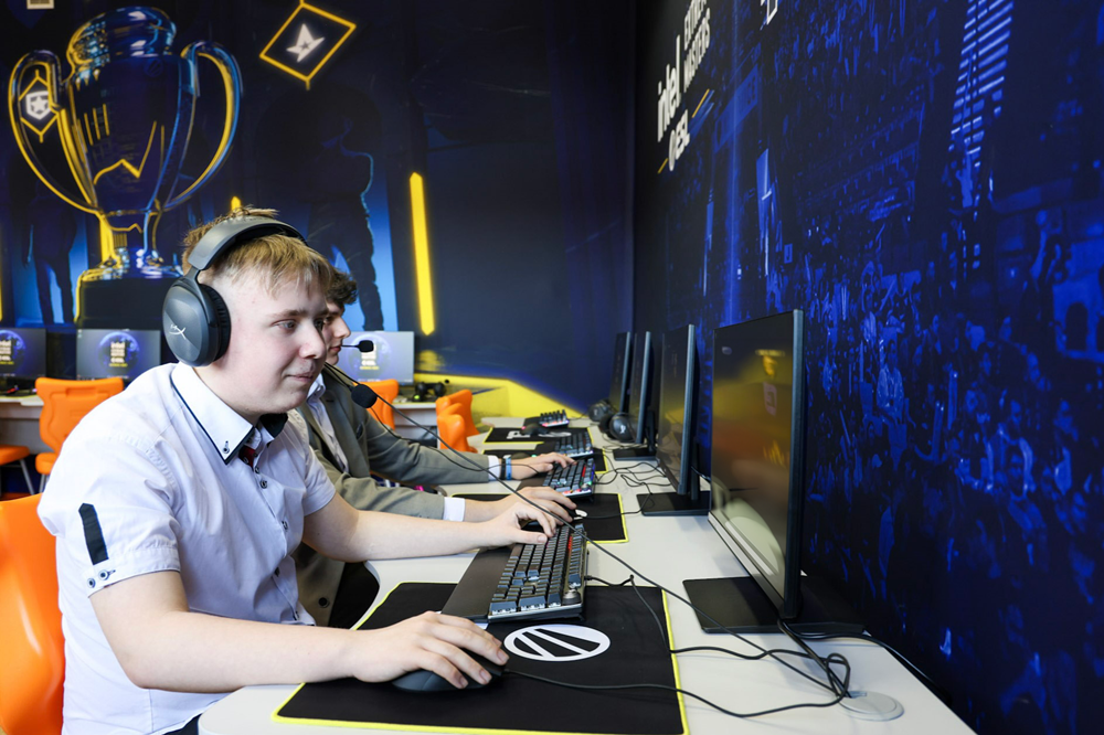 Nowoczesna pracownia komputerowa za zwycięstwo w Esportowej Lidze Szkół