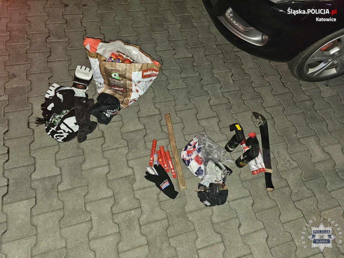 Śląscy policjanci zapobiegli niebezpiecznej napaści pseudokibiców