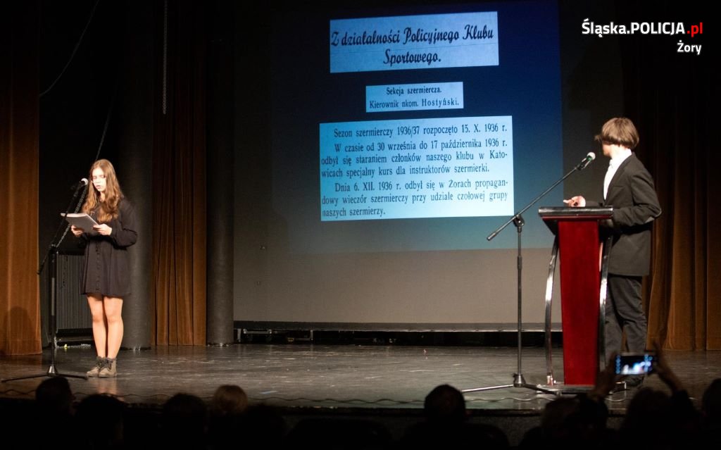 Spotkanie z uczniami w kinie "Na Starówce". Historia Policji w Żorach