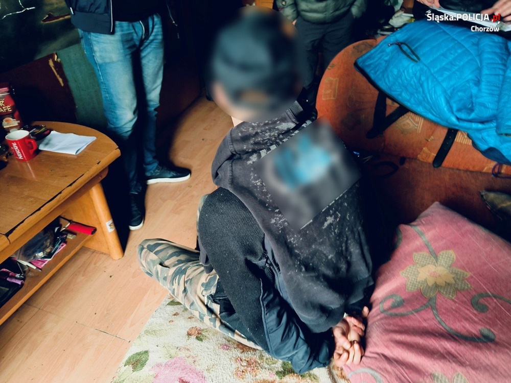 Grozili w Internecie prezydentowi Chorzowa, odpowiedzą przed sądem