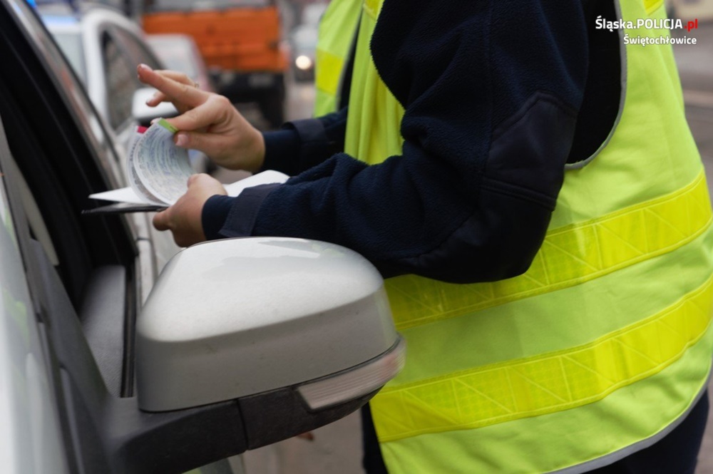 Działania "Bezpieczny Pieszy" na świętochłowickich drogach. Ujawniono blisko 45 wykroczeń!