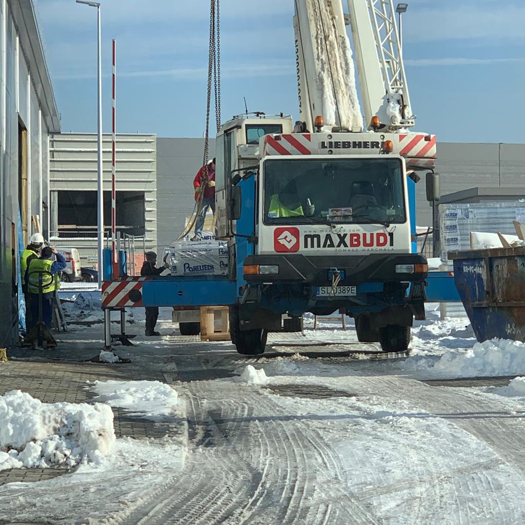 Wynajem dźwigu z operatorem - klucz do sukcesu Twojego projektu