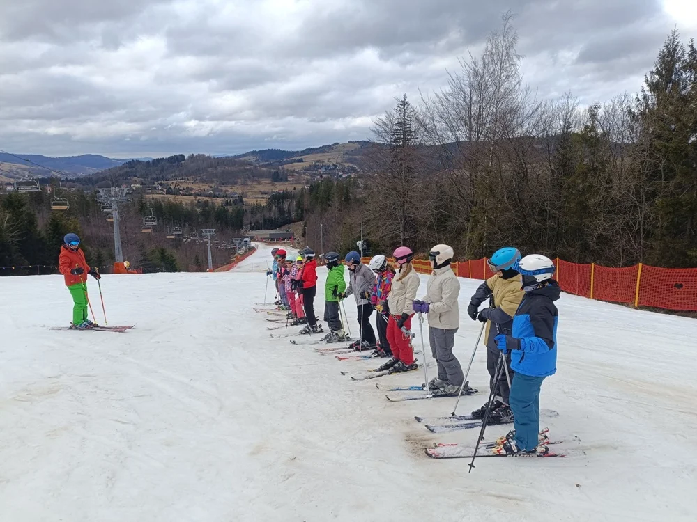 Uczniowie SP nr 2 w Świętochłowicach uczestniczyli w obozie narciarskim
