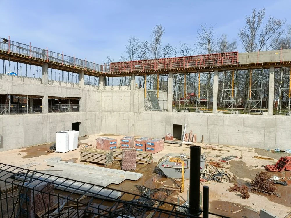 Hala widowiskowo-sportowa rośnie w oczach!