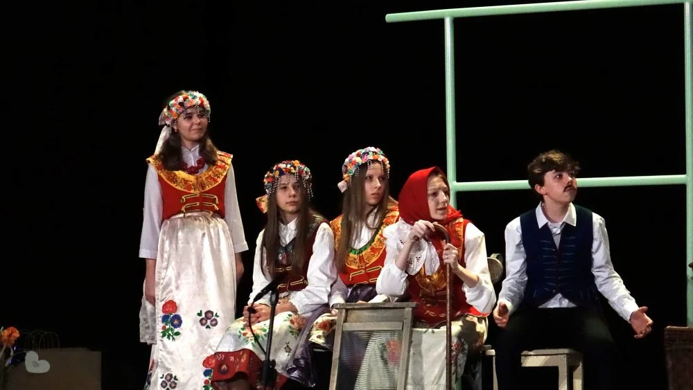 "Od bajtla po starzika" – niezwykły wielopokoleniowy spektakl w CKŚ! [ZDJĘCIA]