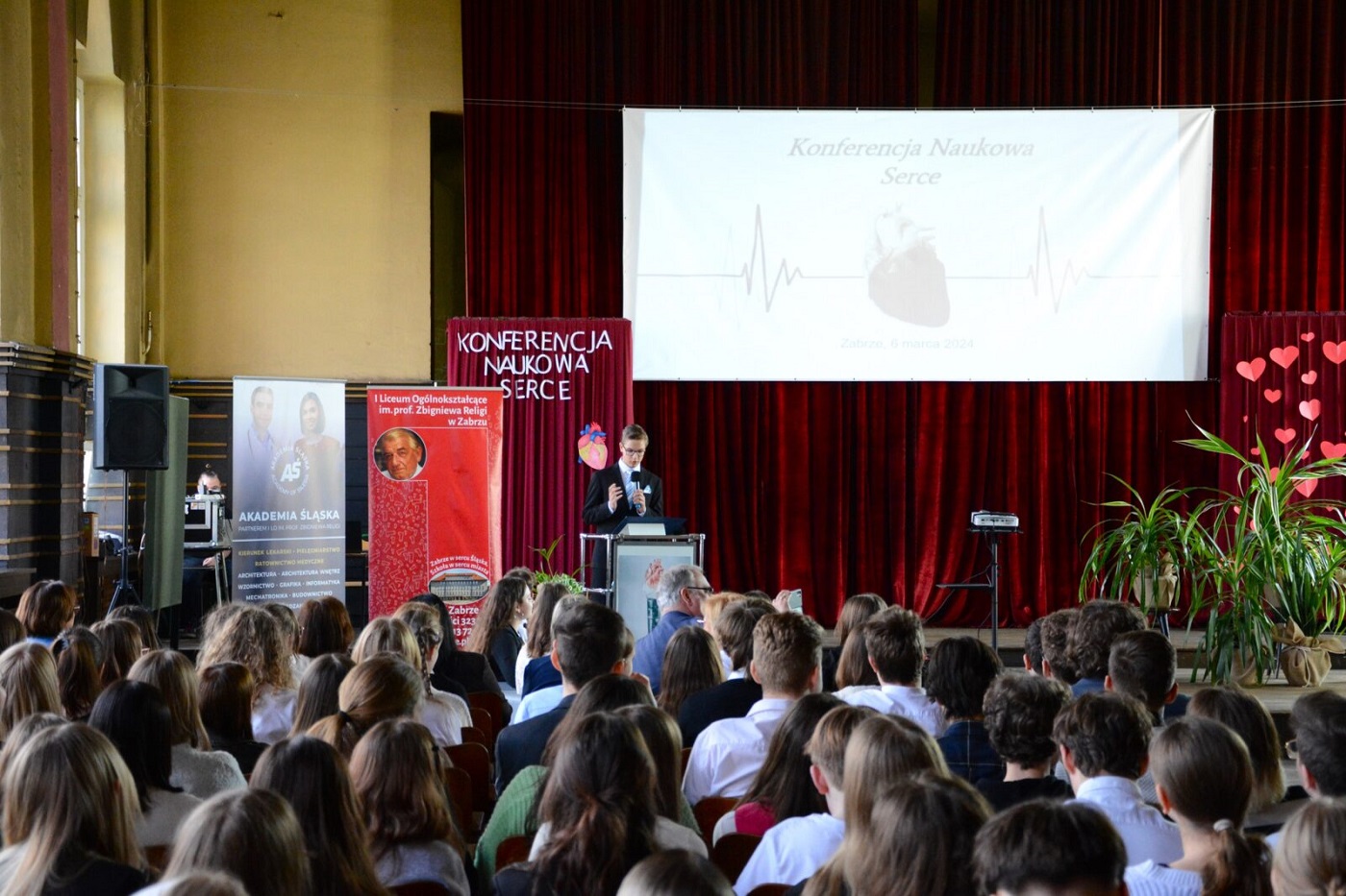 Konferencja popularno-naukowa pn. "Serce" odbyła się dzisiaj w zabrzańskiej "Jedynce"