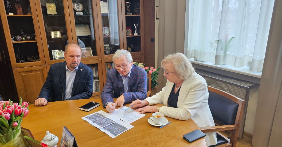 Taksówkarze od dłuższego czasu nie mają gdzie stacjonować. Podjęto działania!