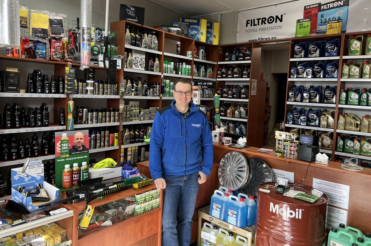 “Allegro nie jest już tak opłacalne” - rozmowa z Robertem Trochą o sklepie motoryzacyjnym
