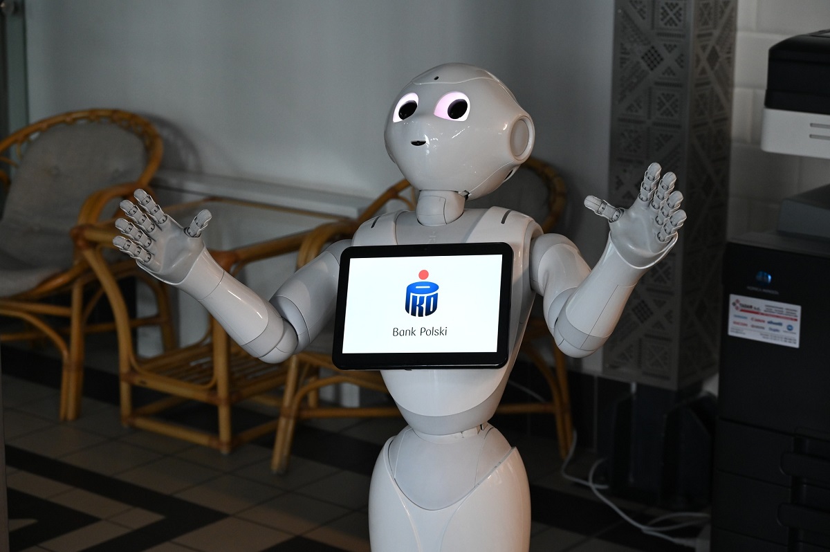 Młodzież w Stacji Biblioteka doskonali umiejętności finansowe dzięki warsztatom VR