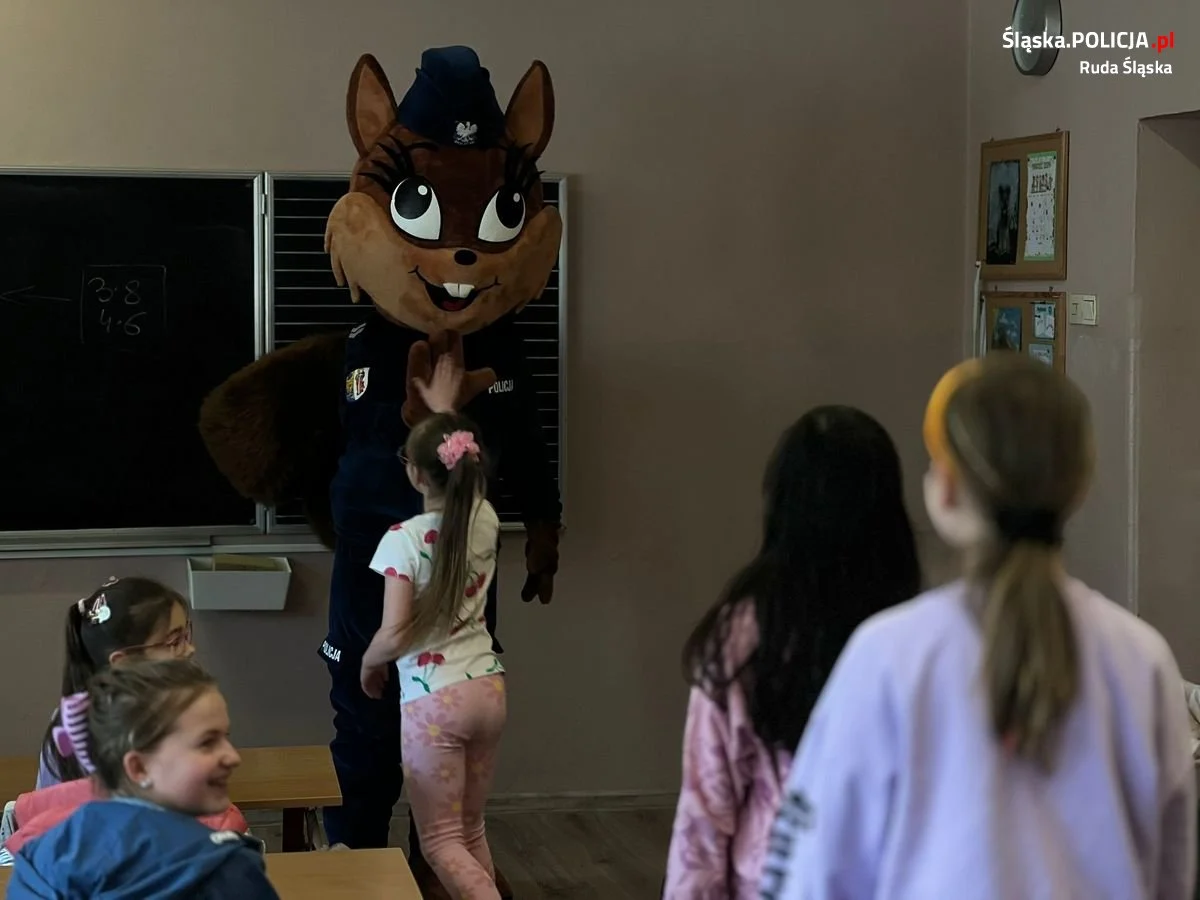 Sierżant Ruda odwiedziła Szkołę Podstawową nr 28