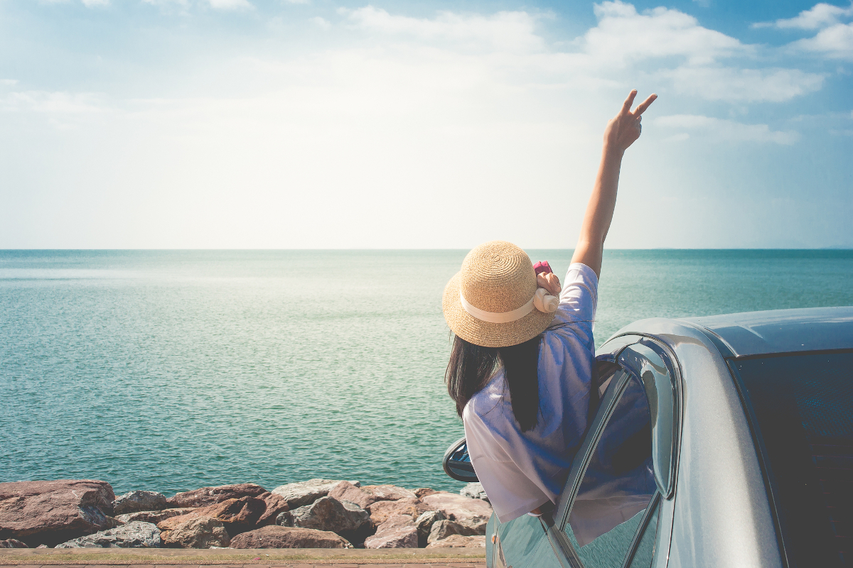 Co spakować do walizki na urlop nad morzem?