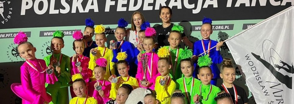 Zespół Miraż na podium Mistrzostw Polski IDO Show Dance w Łańcucie