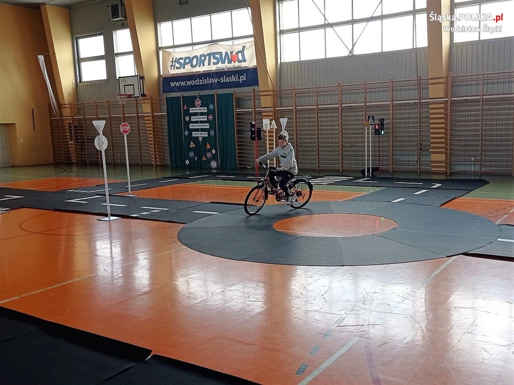 Turniej wiedzy o bezpieczeństwie ruchu drogowego