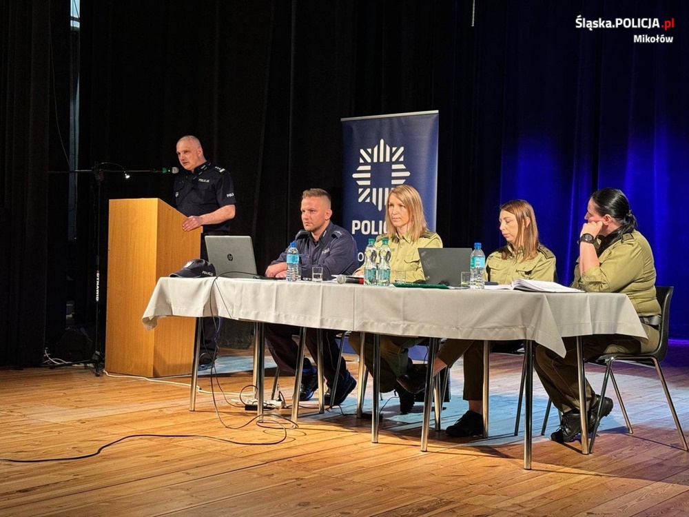"Handel ludźmi" - debata społeczna w łaziskim MDK