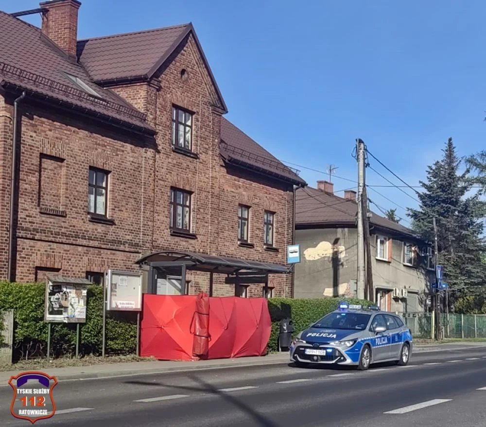 Znaleziono zwłoki 41-letniego mężczyzny na przystanku autobusowym przy ul. Mikołowskiej
