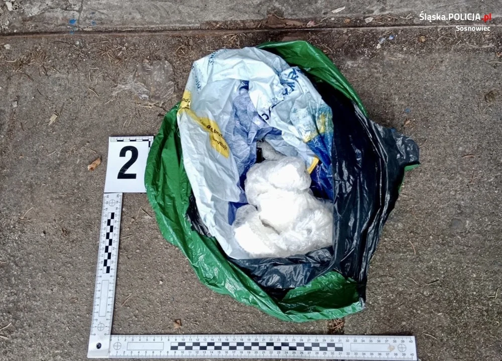 Spora ilość narkotyków u 35-latka z Sosnowca. Mężczyzna miał 7 tys. działek amfetaminy!