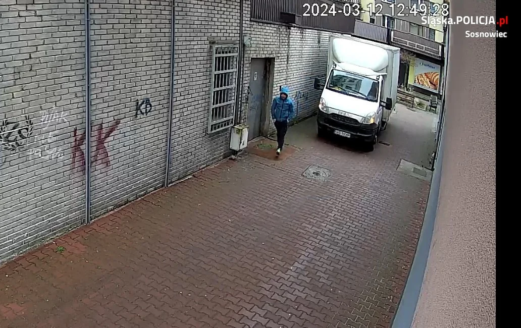 Sosnowieccy policjanci poszukują sprawców włamania na ul. Wspólnej